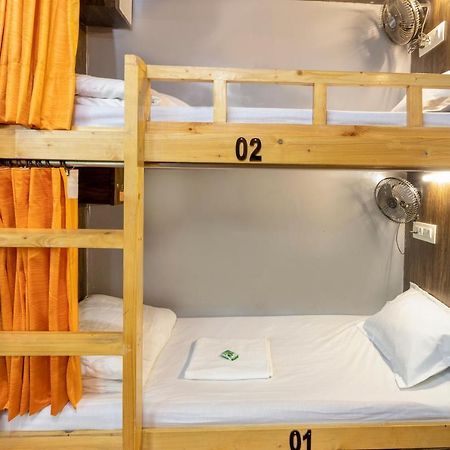 Sunrise Hostel Dormitory Bombaj Zewnętrze zdjęcie